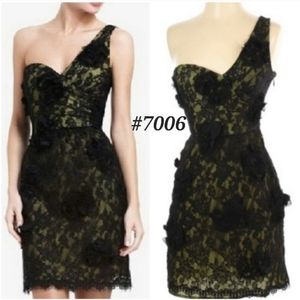 💟NWT! BCBGMaxAzria black lace Jennifer dress SIZE 4